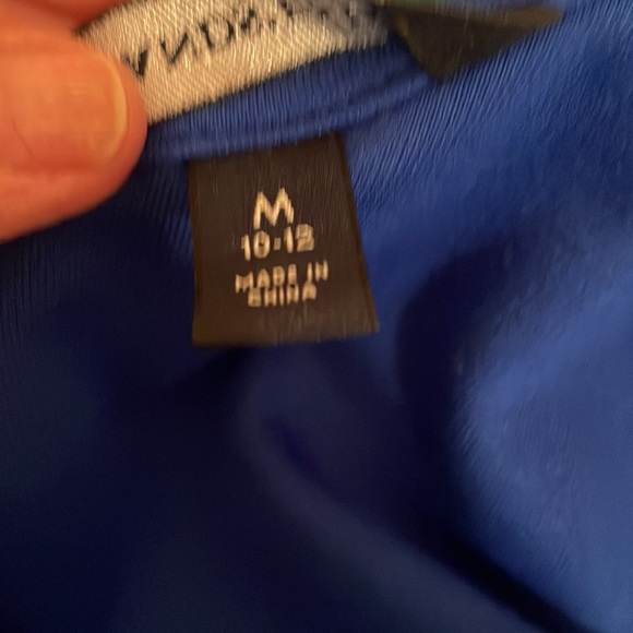 Dress - Picture 7 of 8